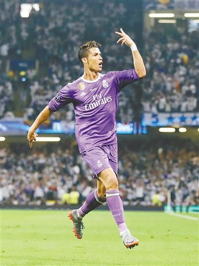 更以堅韌的 更以堅韌的